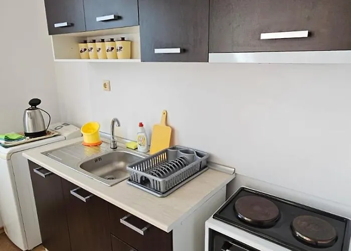 за гости гавань